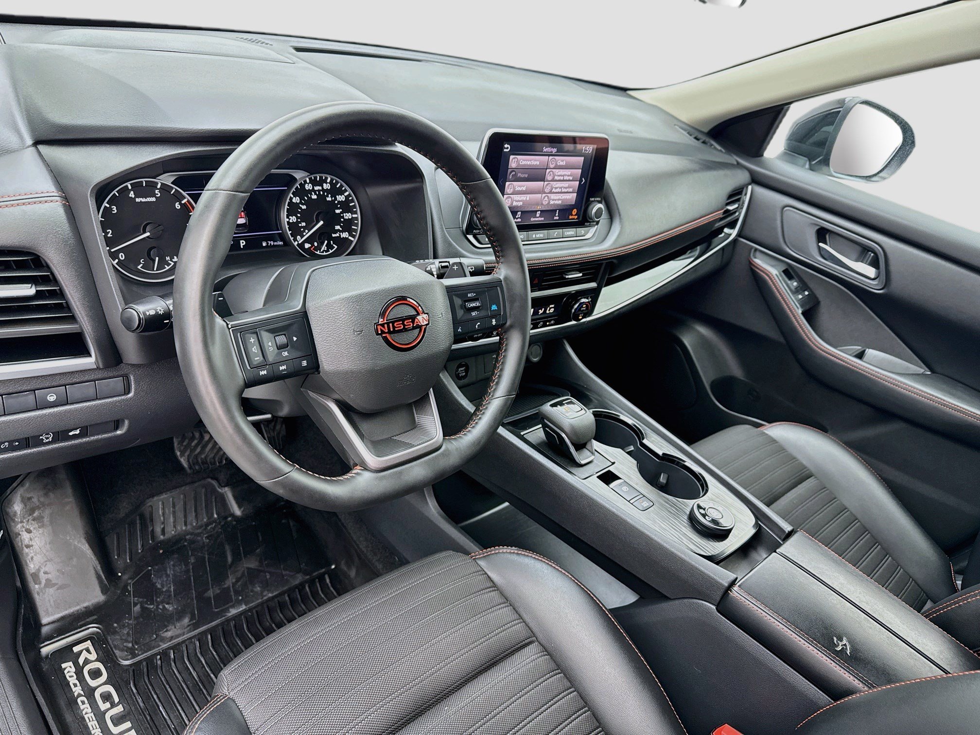 Used 2025 Nissan Rogue SV AWD/4WD image 7