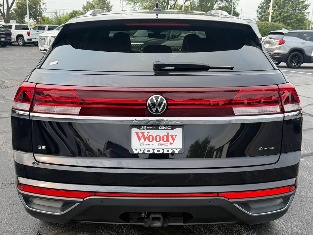 Used 2024 Volkswagen Atlas Cross Sport SE AWD/4WD image 8