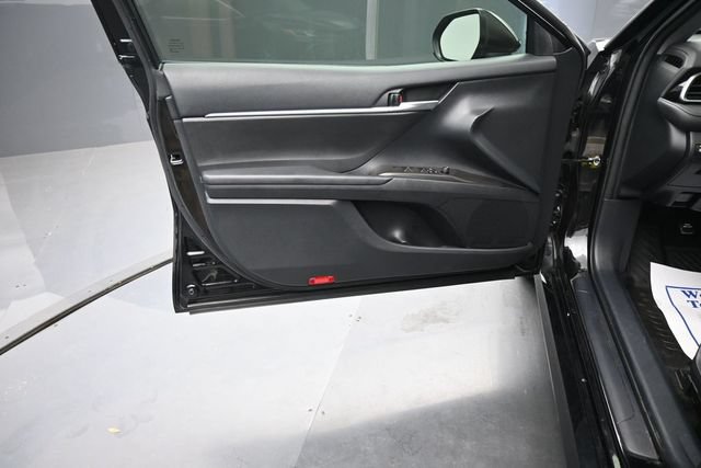 Used 2023 Toyota Camry LE FWD image 9