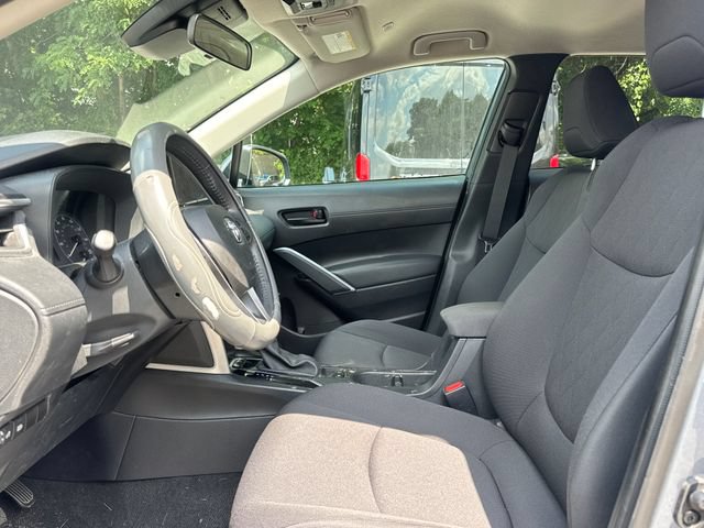 Used 2024 Toyota Corolla Cross LE FWD image 13