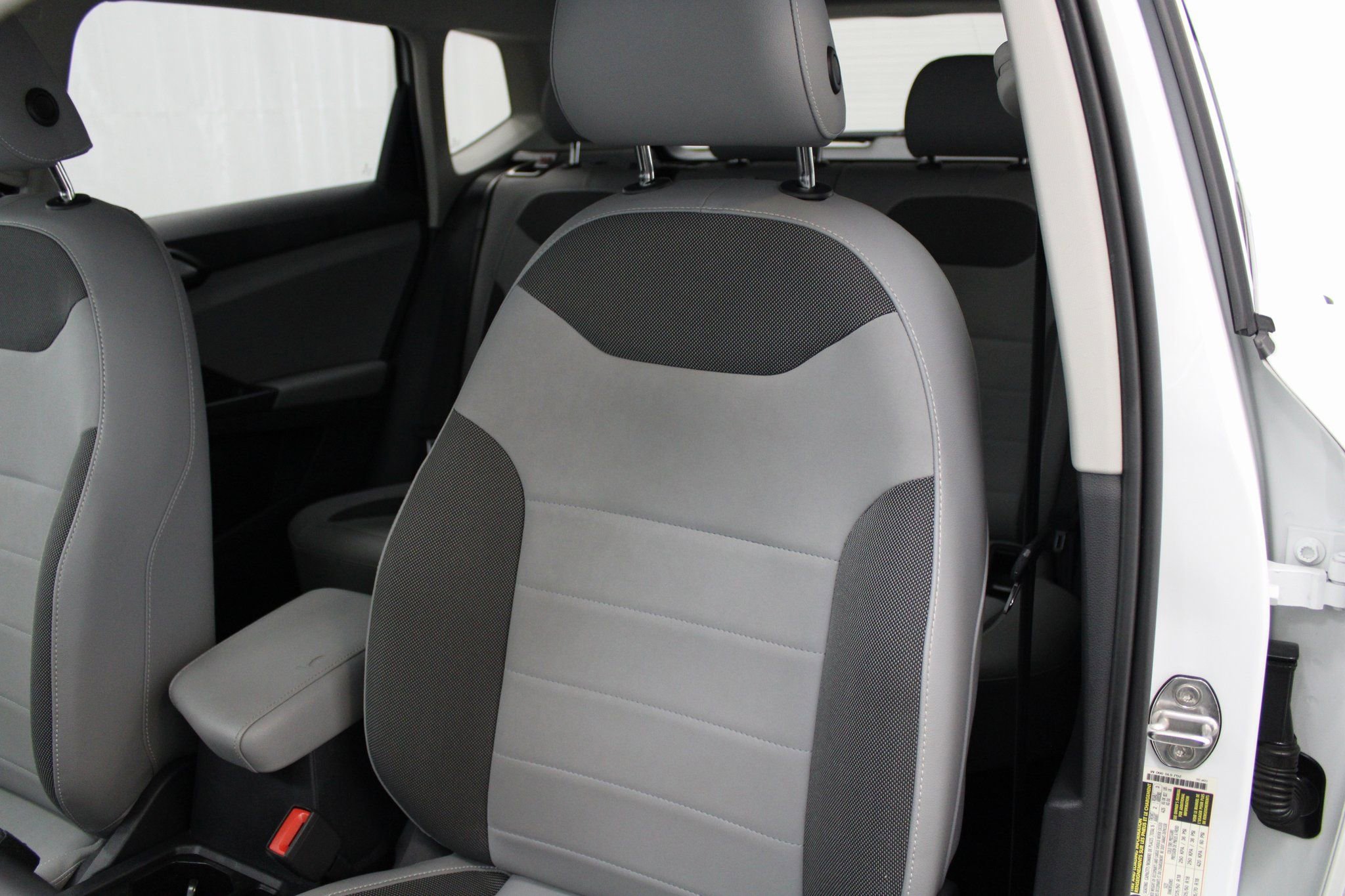 Used 2022 Volkswagen Taos SE image 19