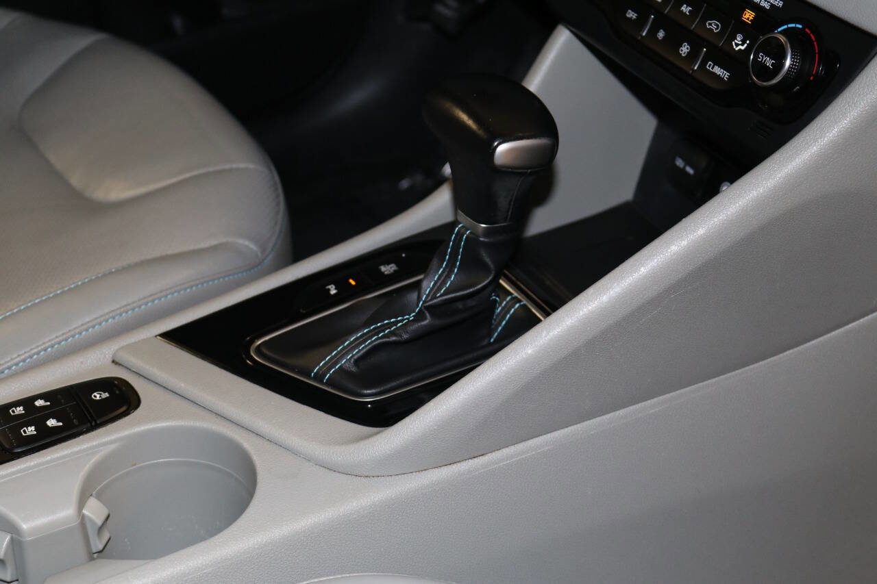 Used 2018 Kia Niro EX Premium image 43