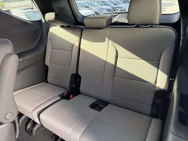 New 2026 Chevrolet Traverse LT w/ Driver Confidence Package FWD image 24