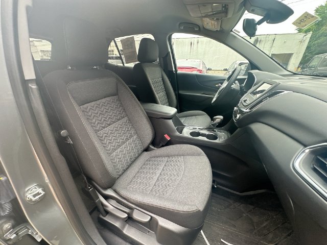Used 2024 Chevrolet Equinox LT w/ LPO, Floor Liner Package FWD image 27