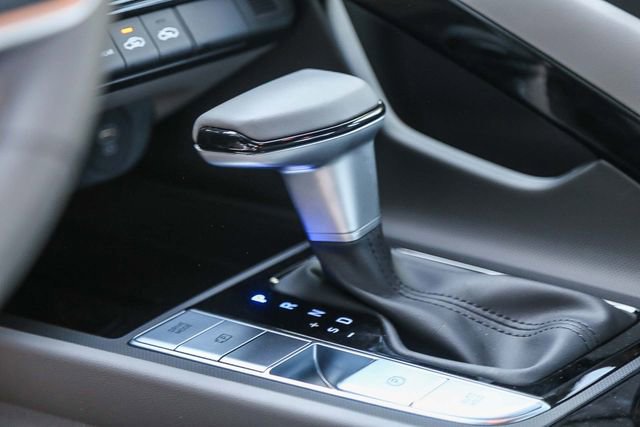 New 2025 Hyundai Elantra SEL FWD image 25