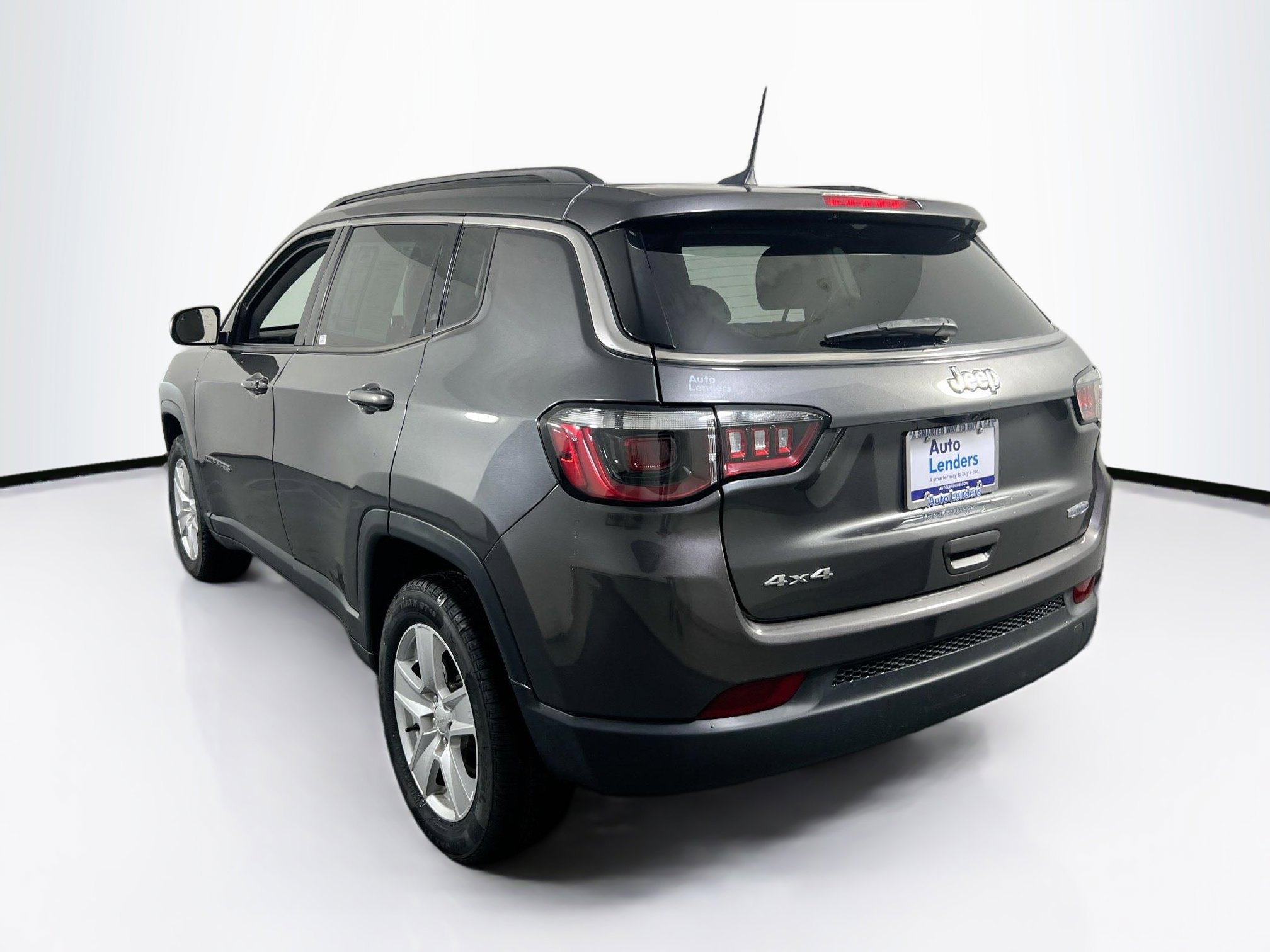 Used 2022 Jeep Compass Latitude image 7