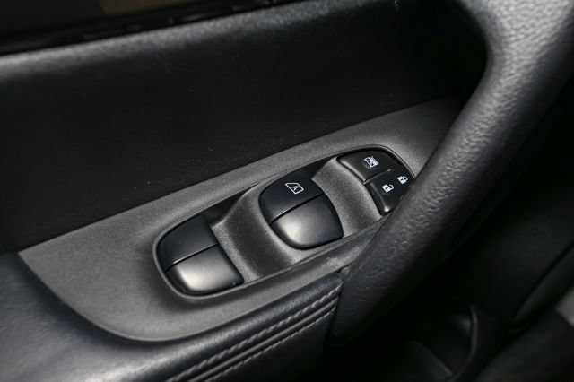 Used 2020 Nissan Rogue SV AWD/4WD image 33