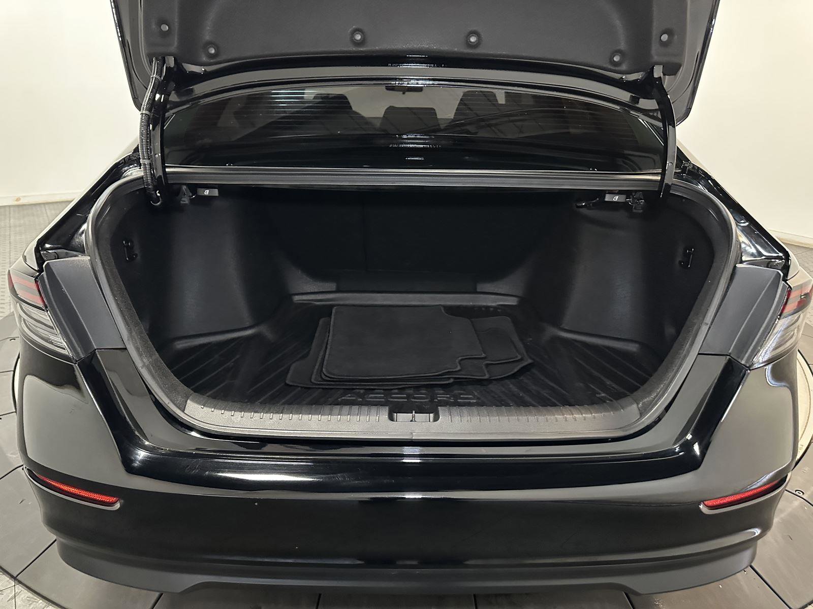 Certified 2024 Honda Accord EX image 33