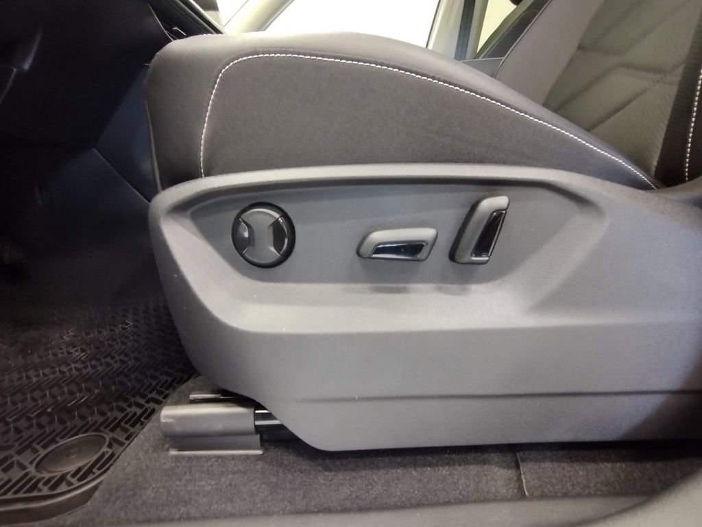 New 2026 Volkswagen Atlas SE image 22