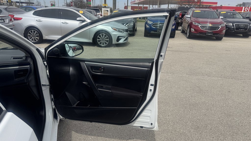 Used 2016 Toyota Corolla L image 24