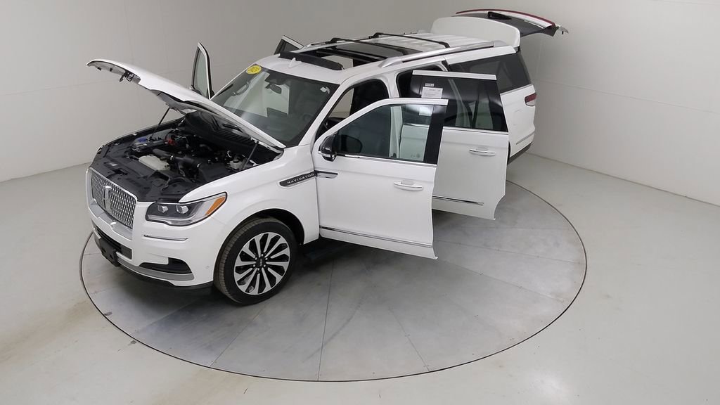 Used 2023 Lincoln Navigator L Reserve w/ Equipment Group 201A image 60