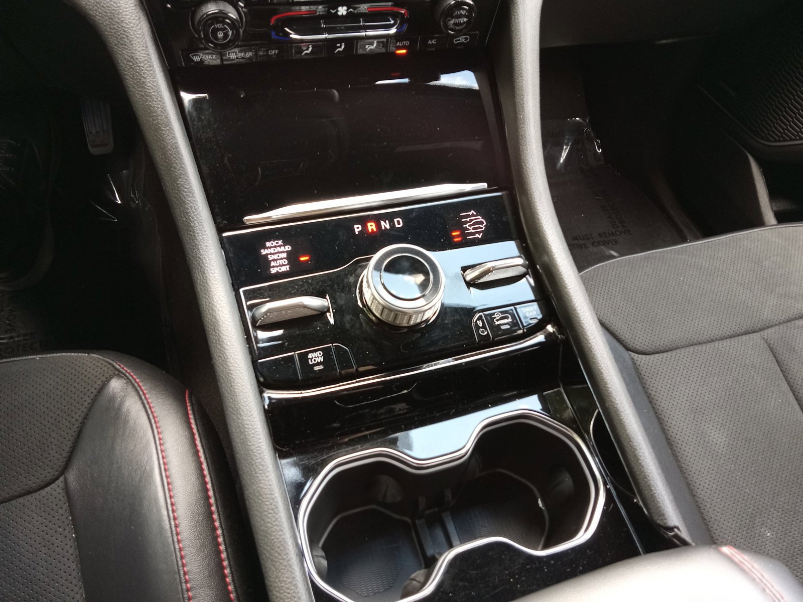 Used 2022 Jeep Grand Cherokee Trailhawk AWD/4WD image 19