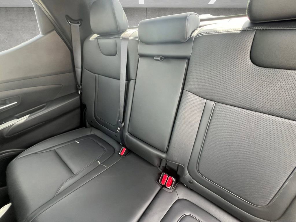 Used 2025 Hyundai Santa Cruz SEL FWD image 22