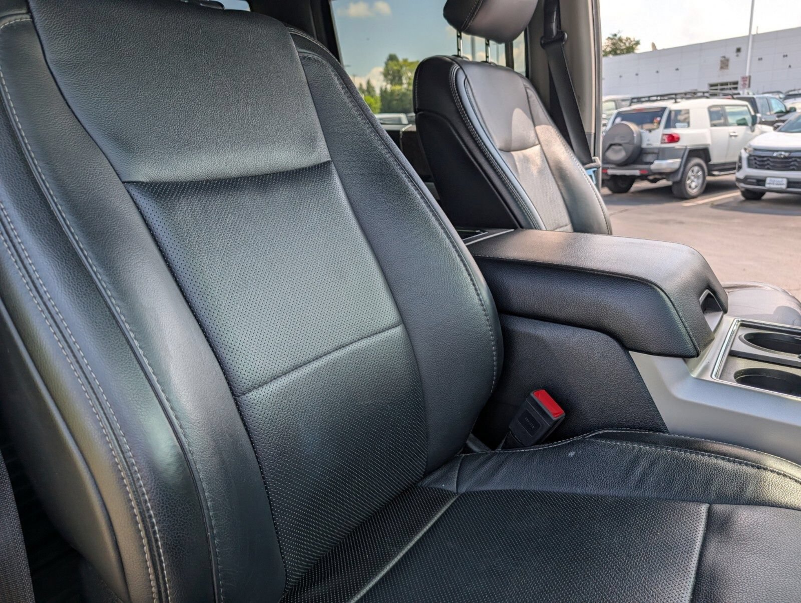 Used 2019 Ford F350 Lariat AWD/4WD image 23