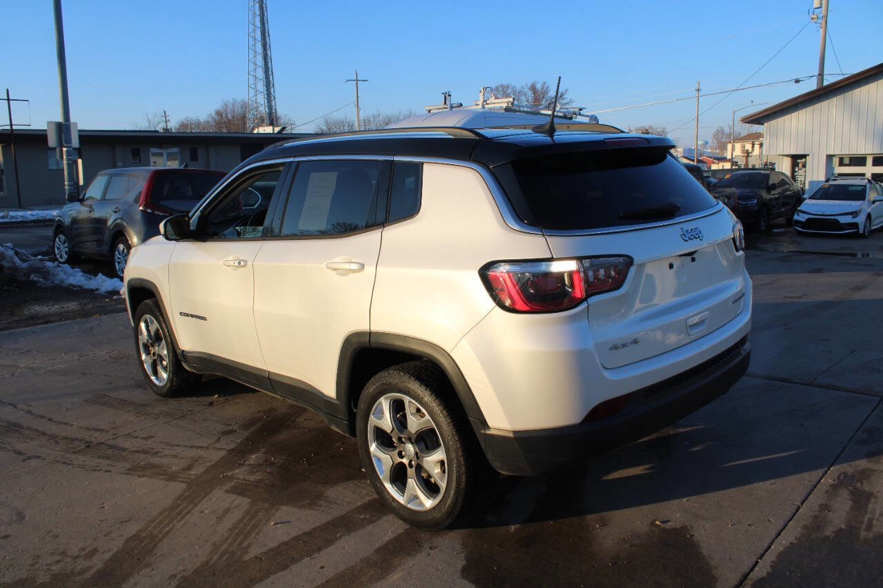 Used 2018 Jeep Compass Limited image 18