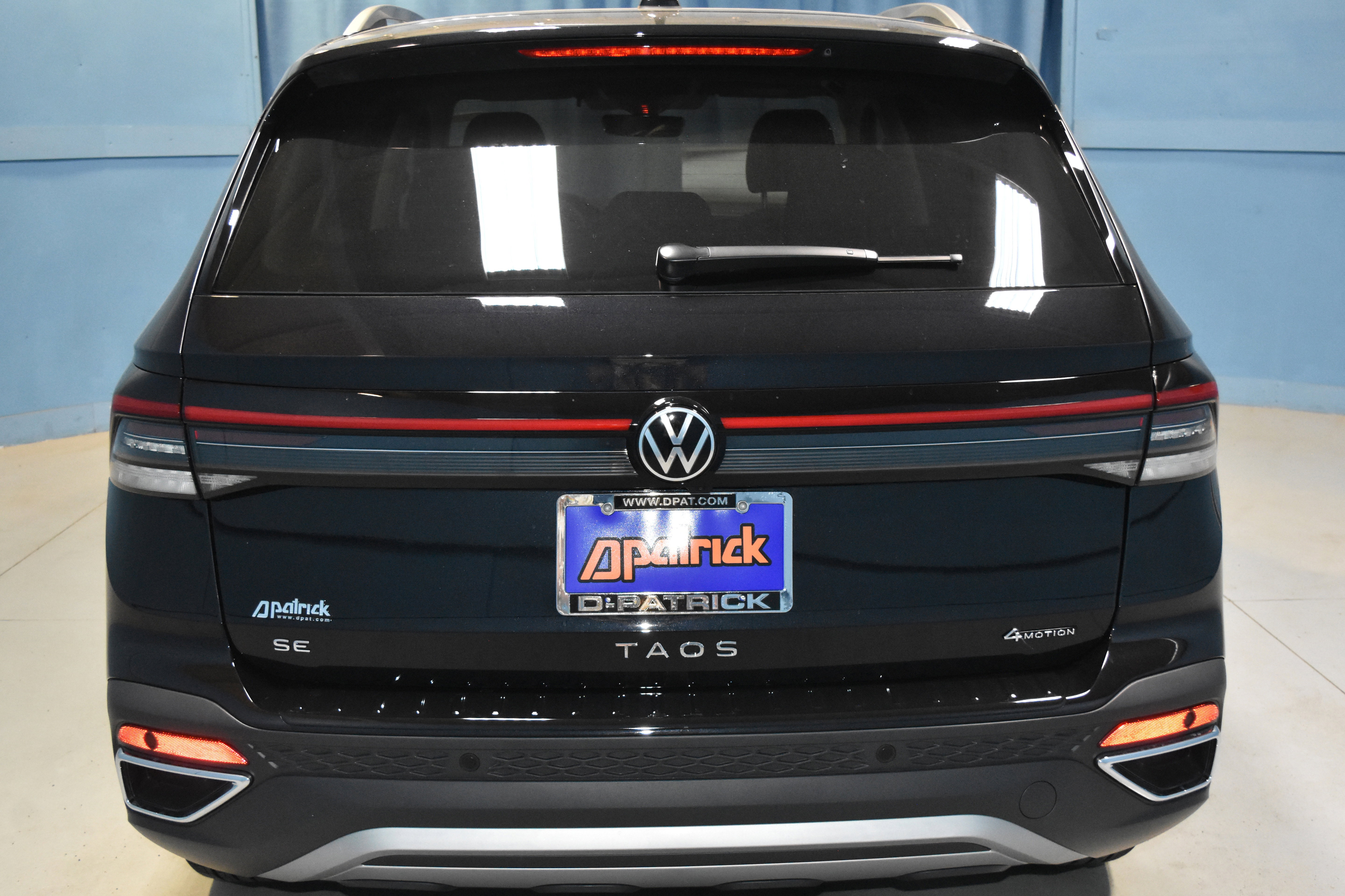 New 2025 Volkswagen Taos SE image 22