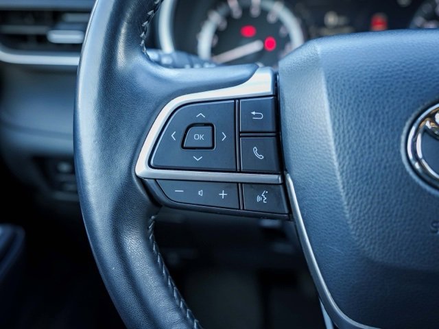 Used 2022 Toyota Highlander XSE image 31