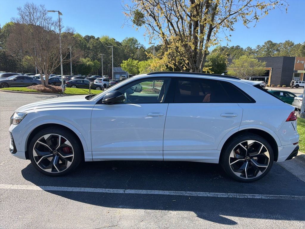 Used 2023 Audi RS Q8 image 2