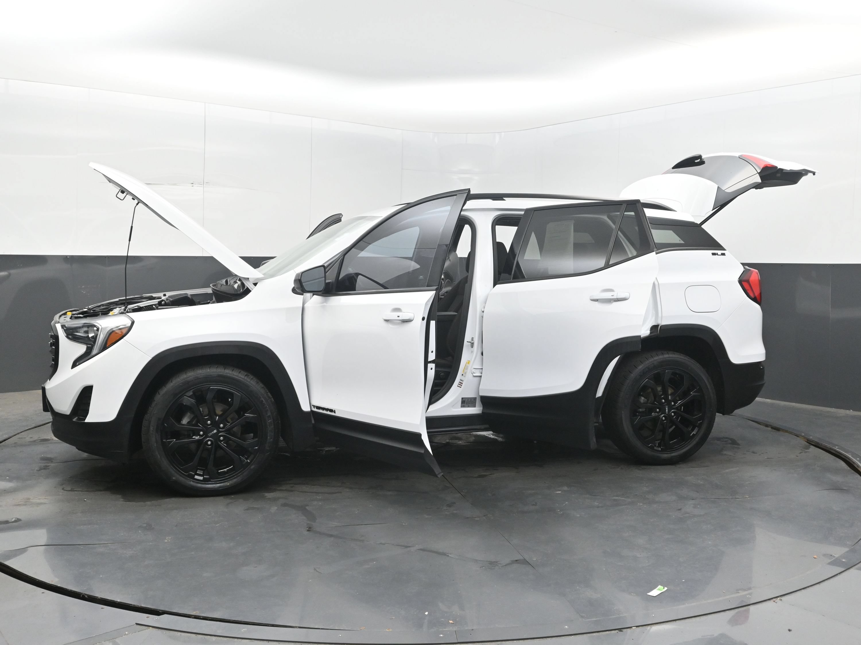 Used 2020 GMC Terrain SLE w/ Driver Convenience Package FWD image 40