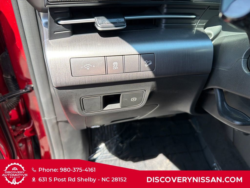 Used 2024 Hyundai Kona SEL FWD image 14