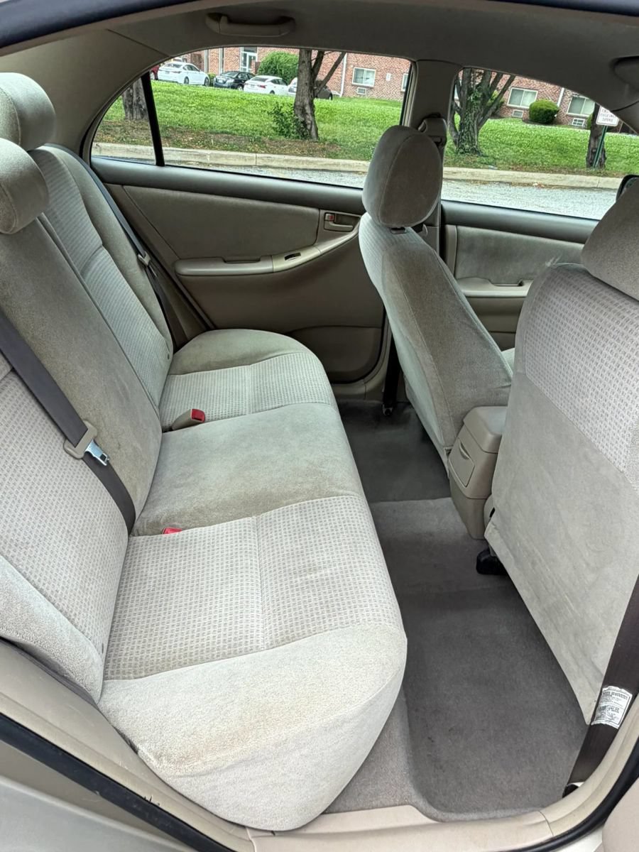 Used 2007 Toyota Corolla CE FWD image 9