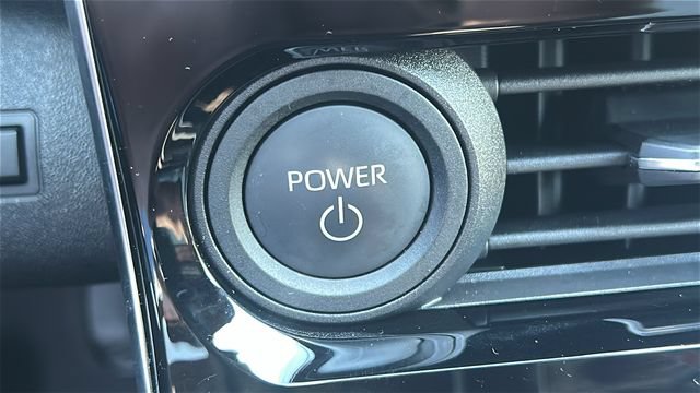 Certified 2023 Subaru Solterra AWD image 33
