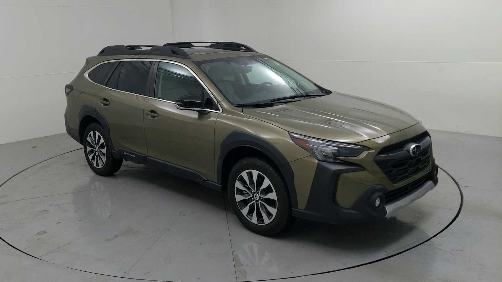 Certified 2023 Subaru Outback Limited AWD/4WD image 1
