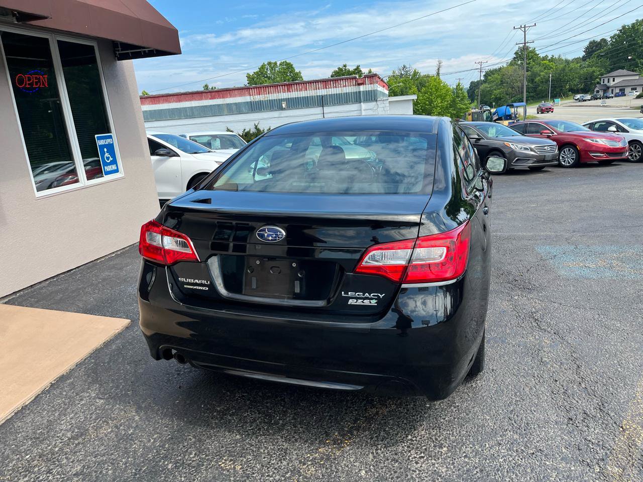 Used 2017 Subaru Legacy 2.5i w/ Alloy Wheel Package AWD/4WD image 5
