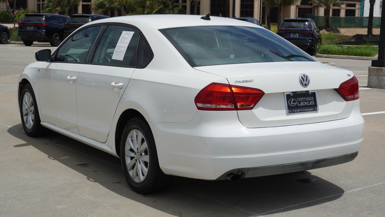 Used 2014 Volkswagen Passat 1.8T Wolfsburg Edition FWD image 8