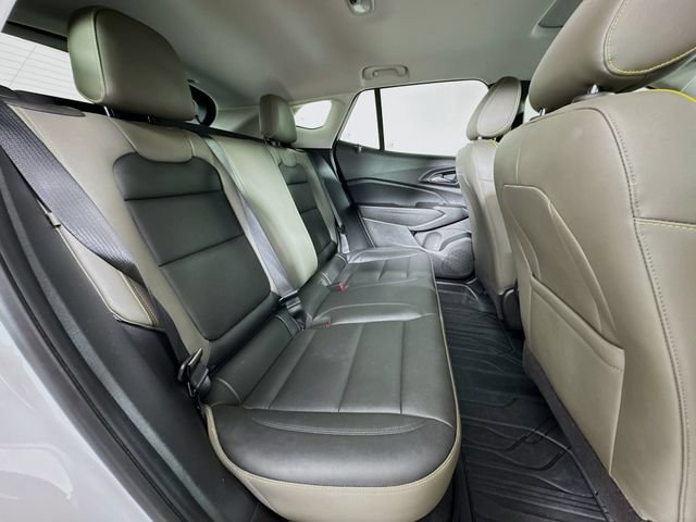 Used 2024 Chevrolet Trax ACTIV w/ Sunroof Package FWD image 27