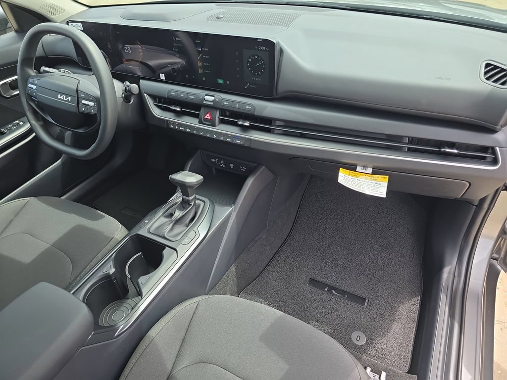 New 2026 Kia K4 FWD image 11
