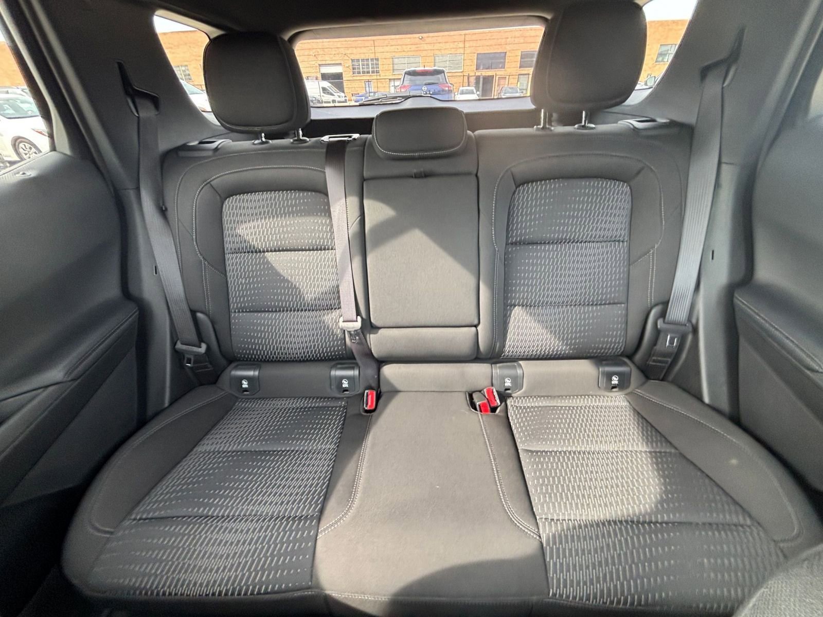 Used 2025 Chevrolet Equinox LT FWD image 39
