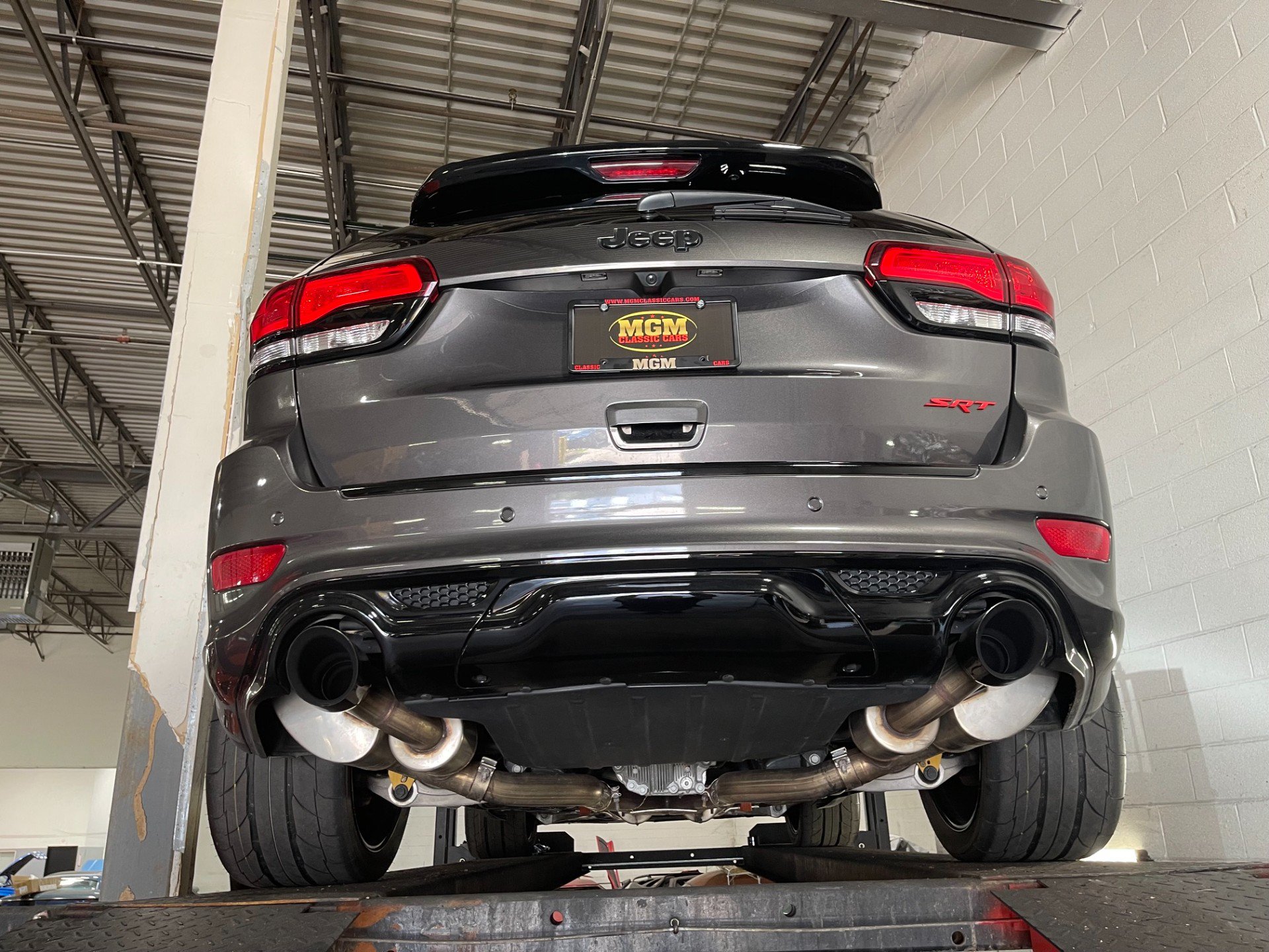 Used 2019 Jeep Grand Cherokee SRT AWD/4WD image 97