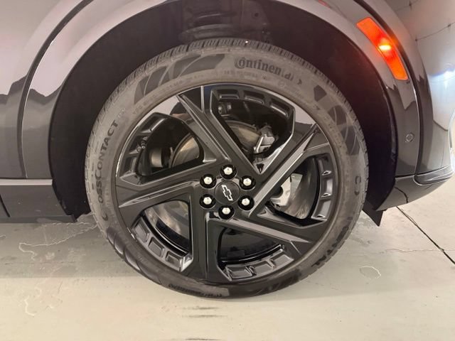 Certified 2024 Chevrolet Equinox EV RS AWD/4WD image 30