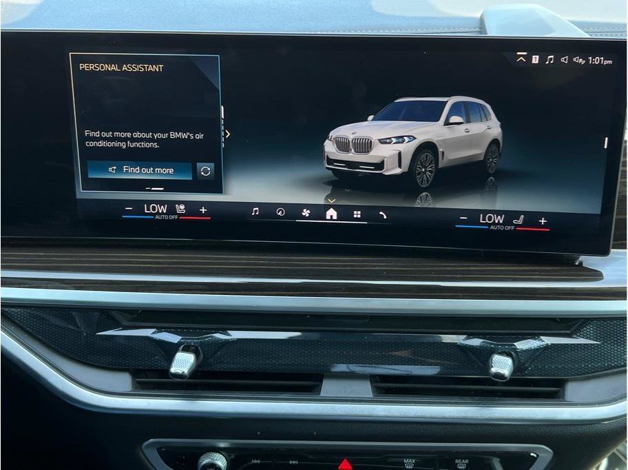 Used 2025 BMW X5 xDrive50e AWD/4WD image 15
