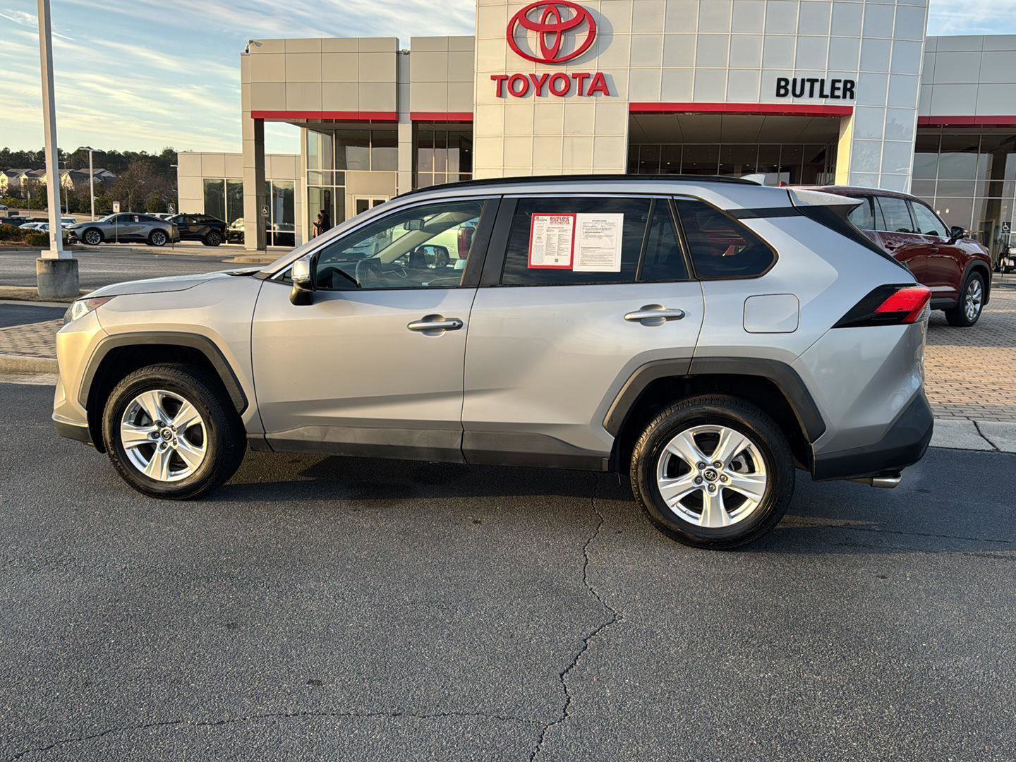 Certified 2019 Toyota RAV4 XLE image 3