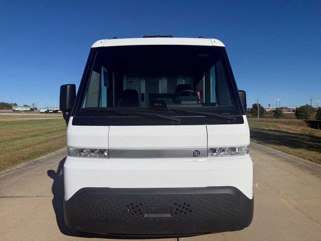 Used 2024 Chevrolet Brightdrop 600 w/ Battery Pack, Max Range AWD/4WD image 8