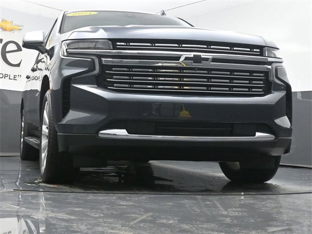 Used 2021 Chevrolet Suburban Premier w/ Premium Package image 3
