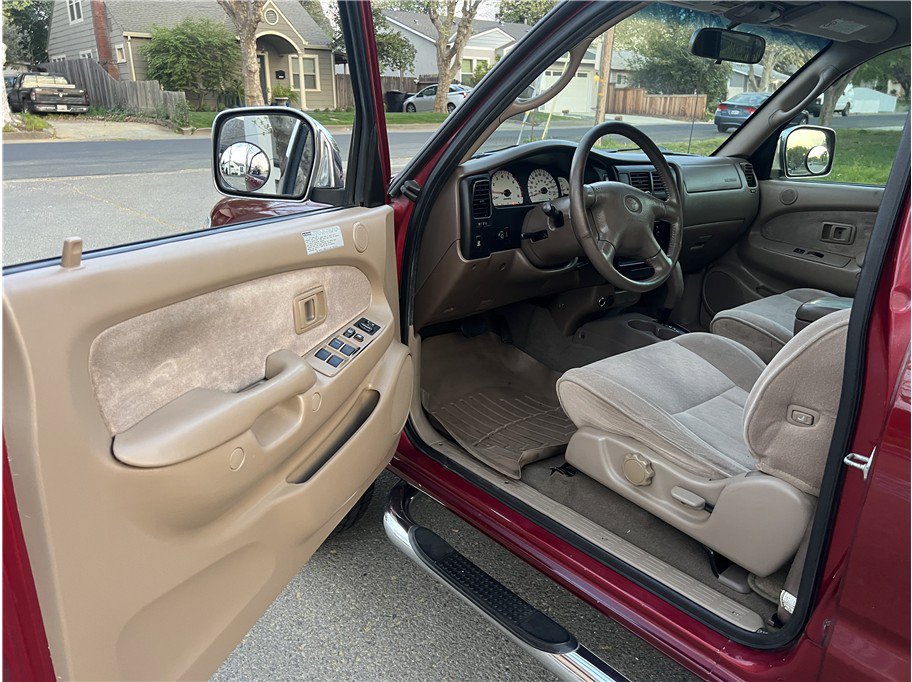 Used 2004 Toyota Tacoma PreRunner image 13