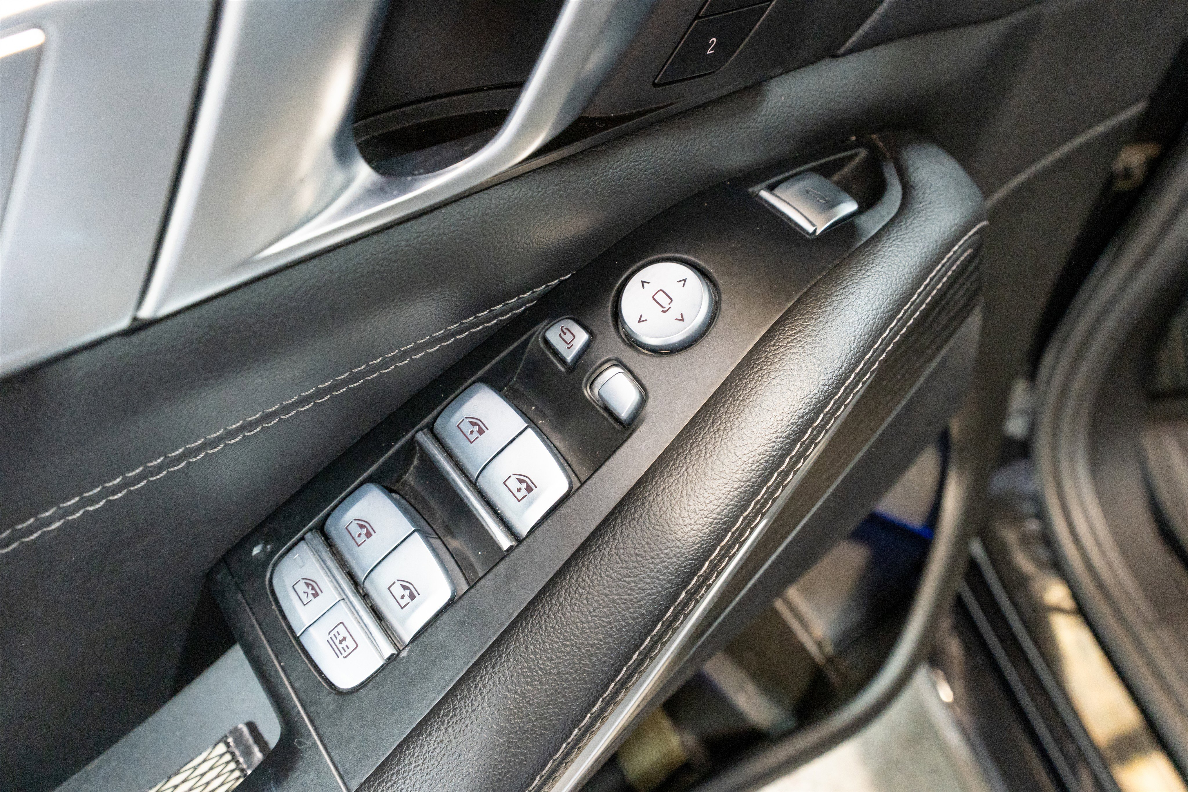 Used 2022 BMW X7 xDrive40i w/ Premium Package image 15