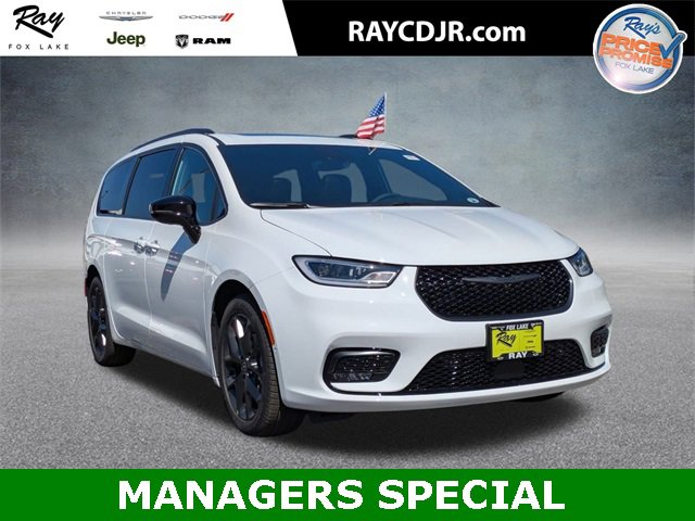 New 2026 Chrysler Pacifica Limited