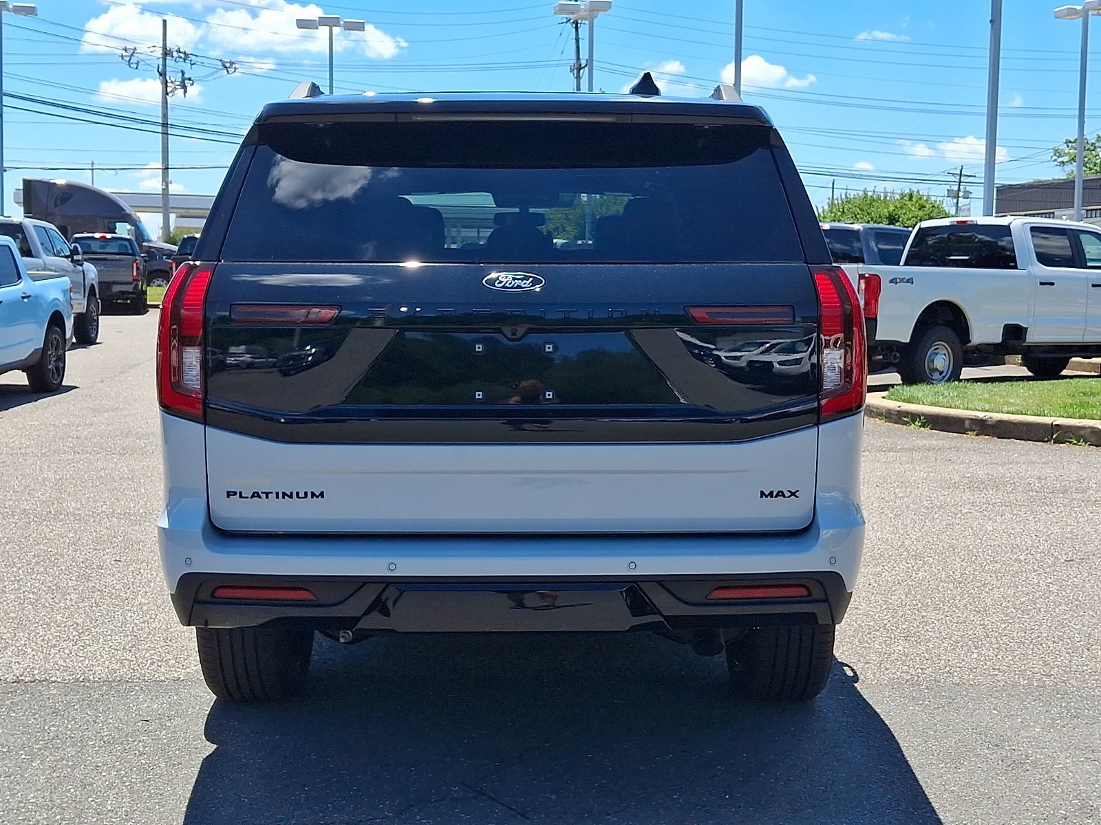 New 2026 Ford Expedition Max Platinum w/ Stealth Performance Package AWD/4WD image 5