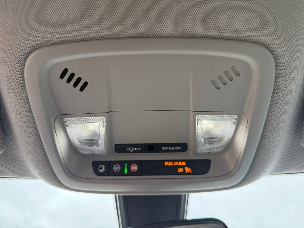 Used 2022 Chevrolet Malibu LT FWD image 44