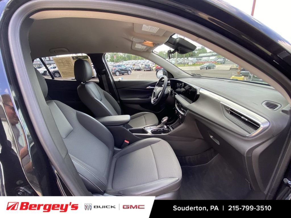 Certified 2024 Buick Encore GX Preferred AWD/4WD image 32