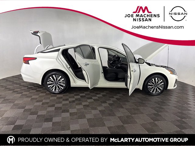 Certified 2023 Nissan Altima 2.5 SV image 13