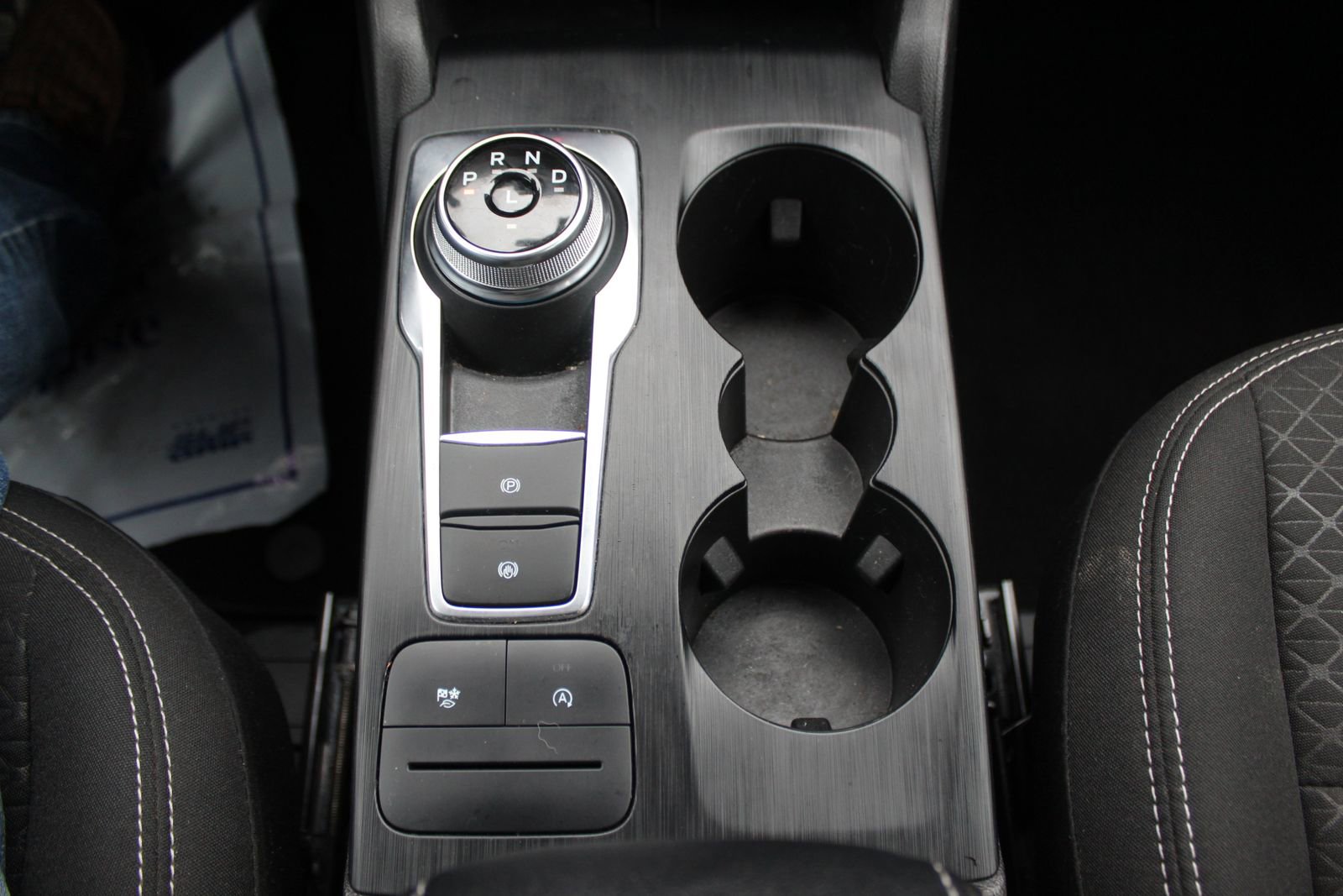 Used 2024 Ford Escape Active w/ Cold Weather Package image 32