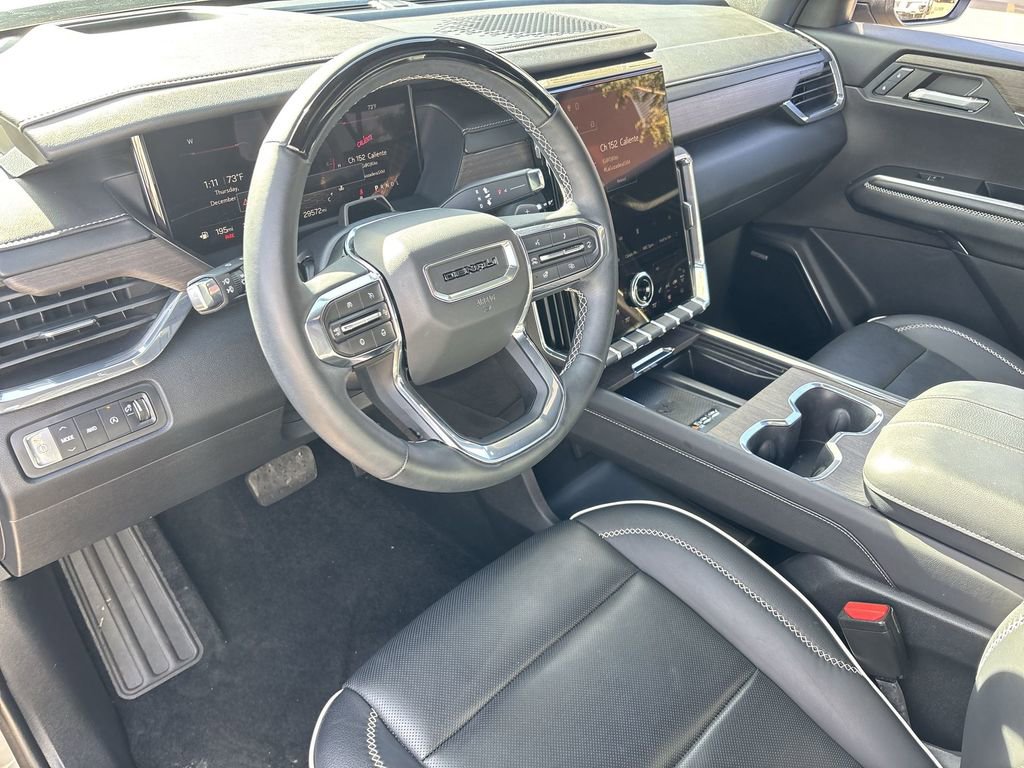 Used 2024 GMC Acadia Denali w/ Super Cruise Package image 10