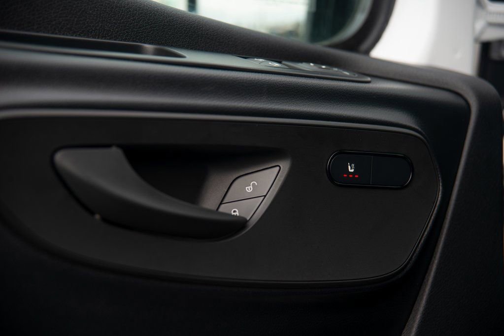 Used 2025 Mercedes-Benz Sprinter 2500 image 23