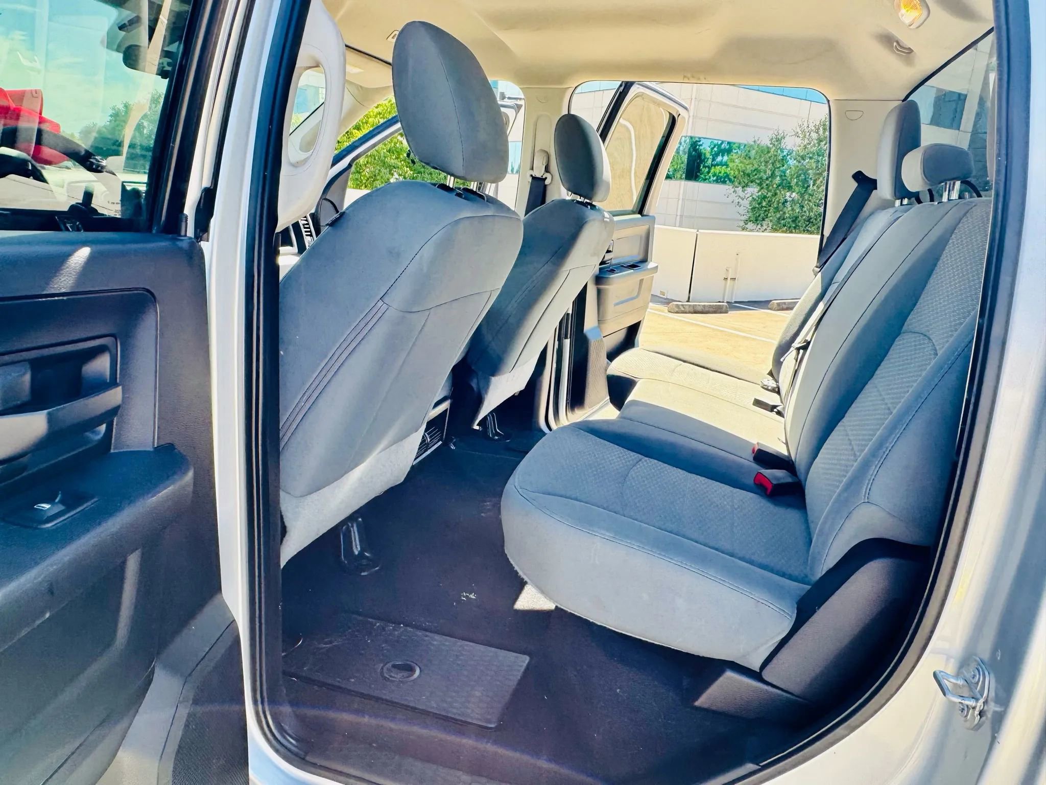 Used 2018 RAM 2500 Tradesman w/ Chrome Appearance Group AWD/4WD image 24