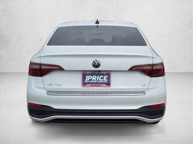 Used 2023 Volkswagen Jetta SE FWD image 7